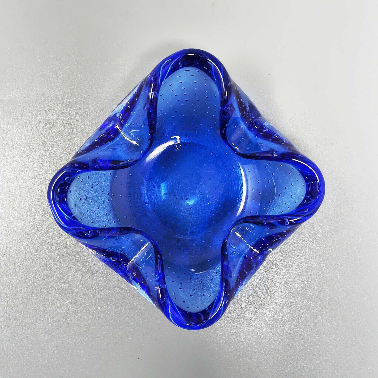 1960s Mid Century Ashtray Or Catchall In Bullicante Murano Glass By Flavio Poli photo vinterior