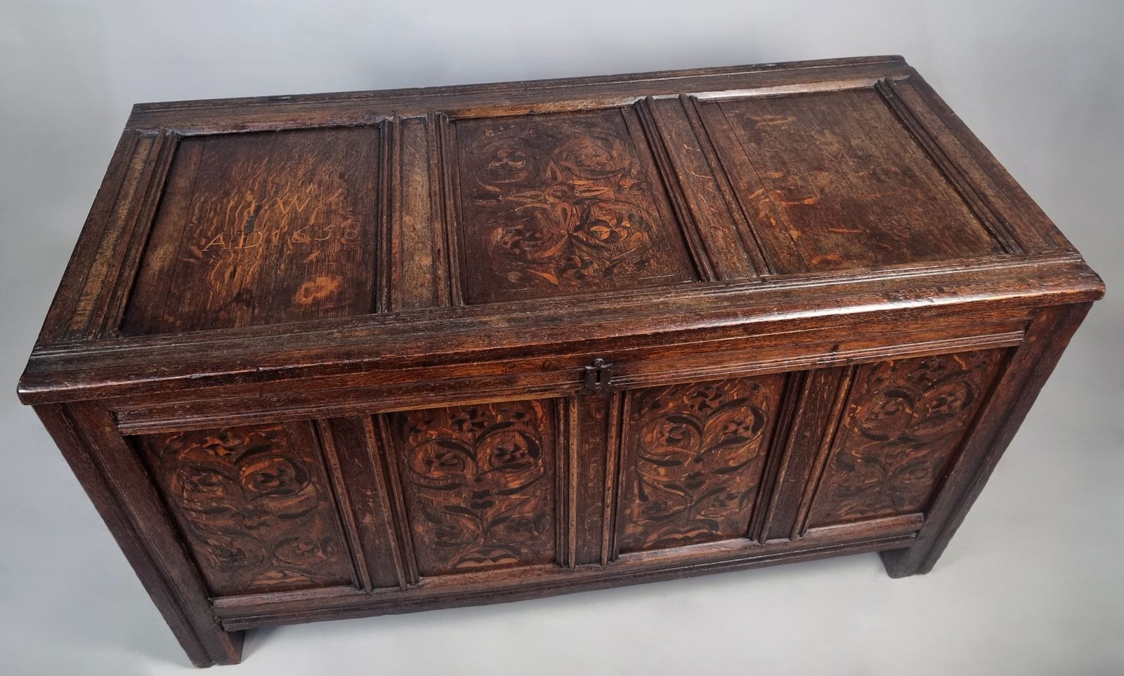 Superb 17th Century Marriage Chest Or Coffer With Marquetry Dated 1658 photo 1620.0