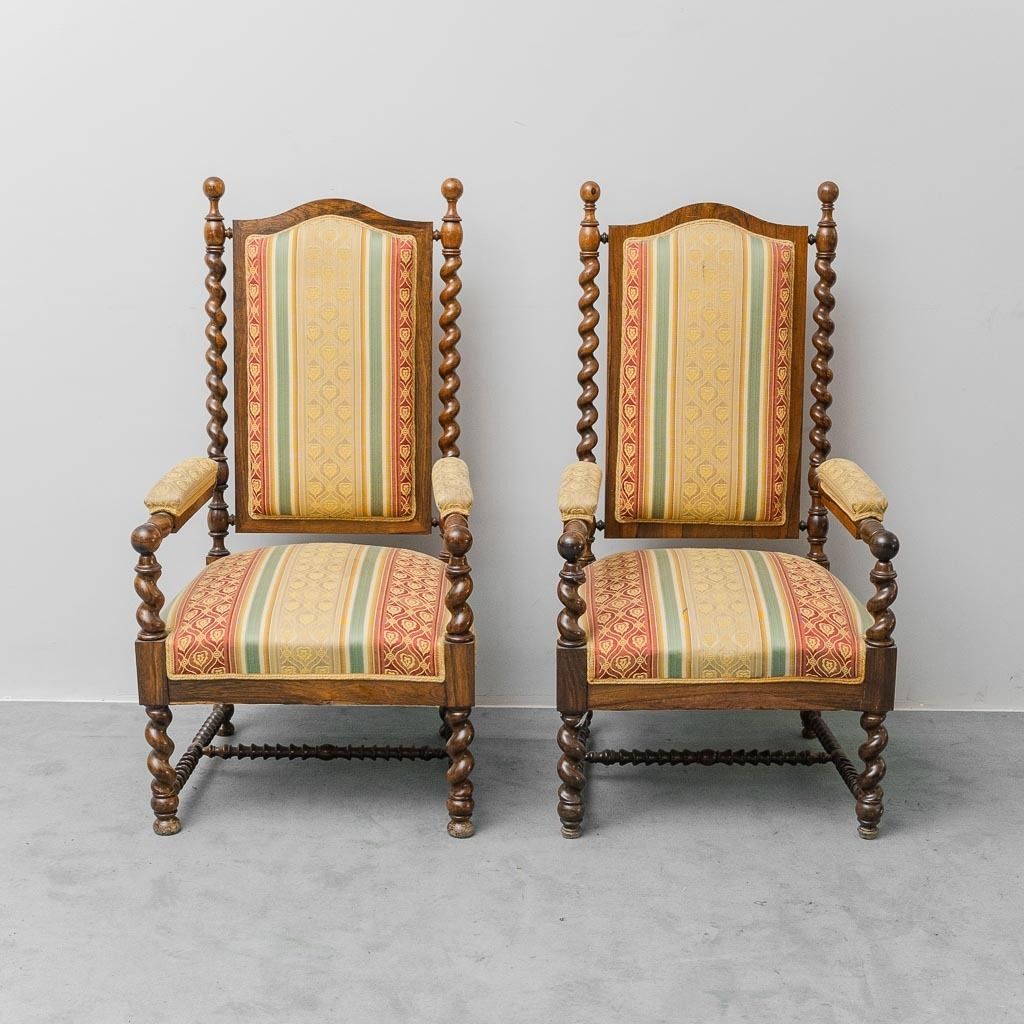 Pair Of Antique Wood And Fabric Armchairs With Armrests – Classic Style photo 519.0