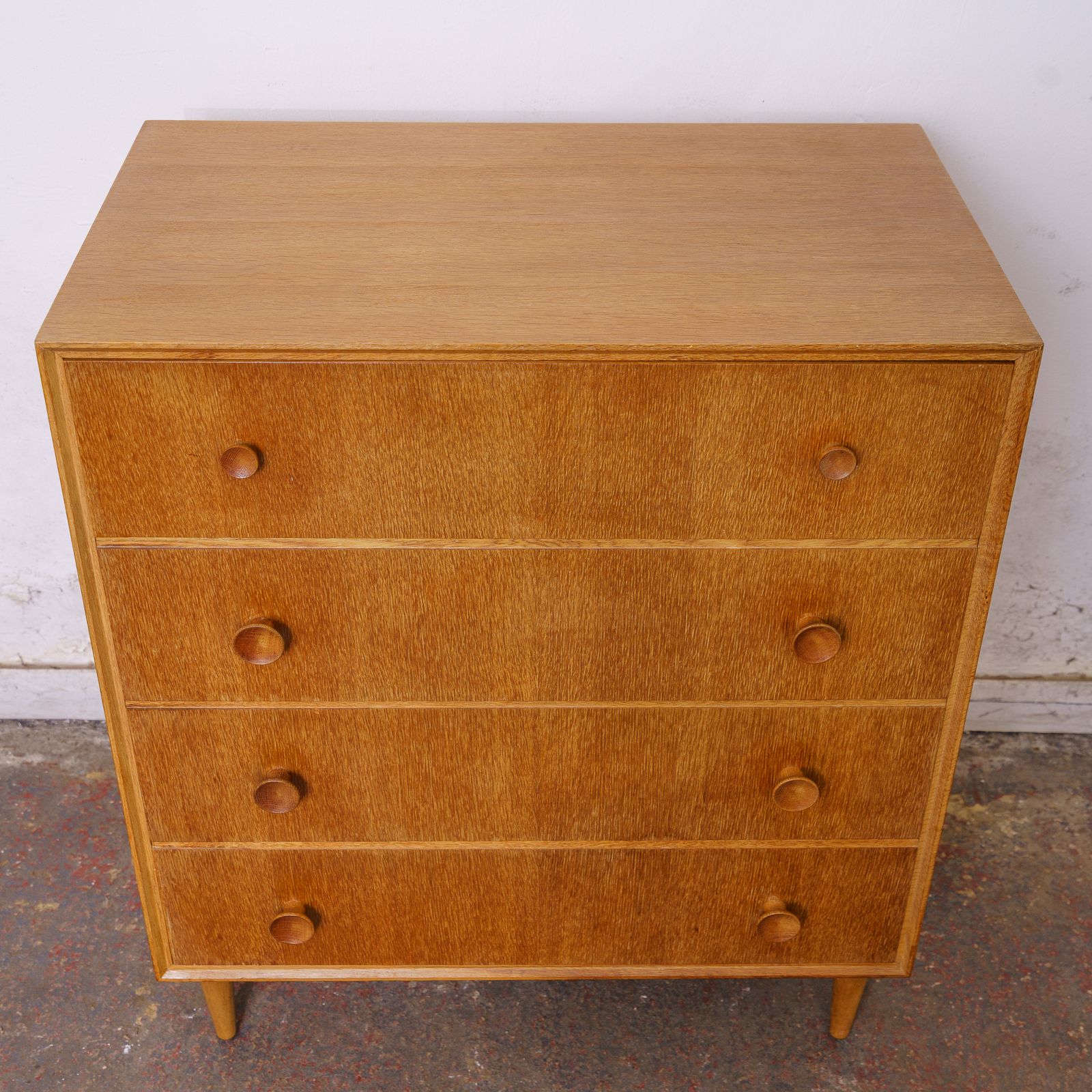 Meredew Mid Century Oak Chest Of Drawers photo vinterior