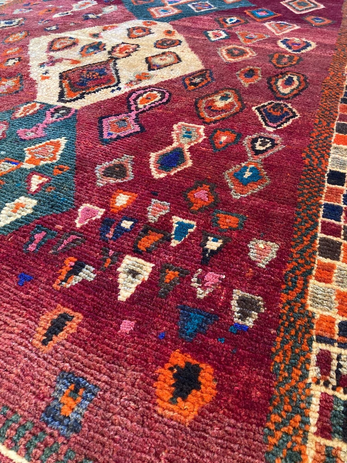photo furniture Vintage Gabbeh Rug 1.60m X 1.05m