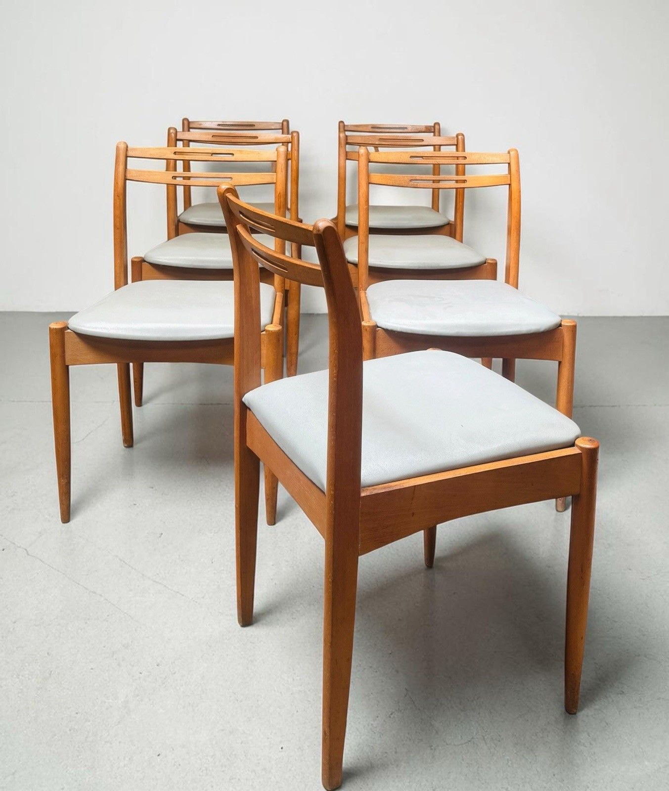 photo vinterior Set Of Seven Teak Morris Of Glasgow Dining Chairs Danish Style Rare Mid Century