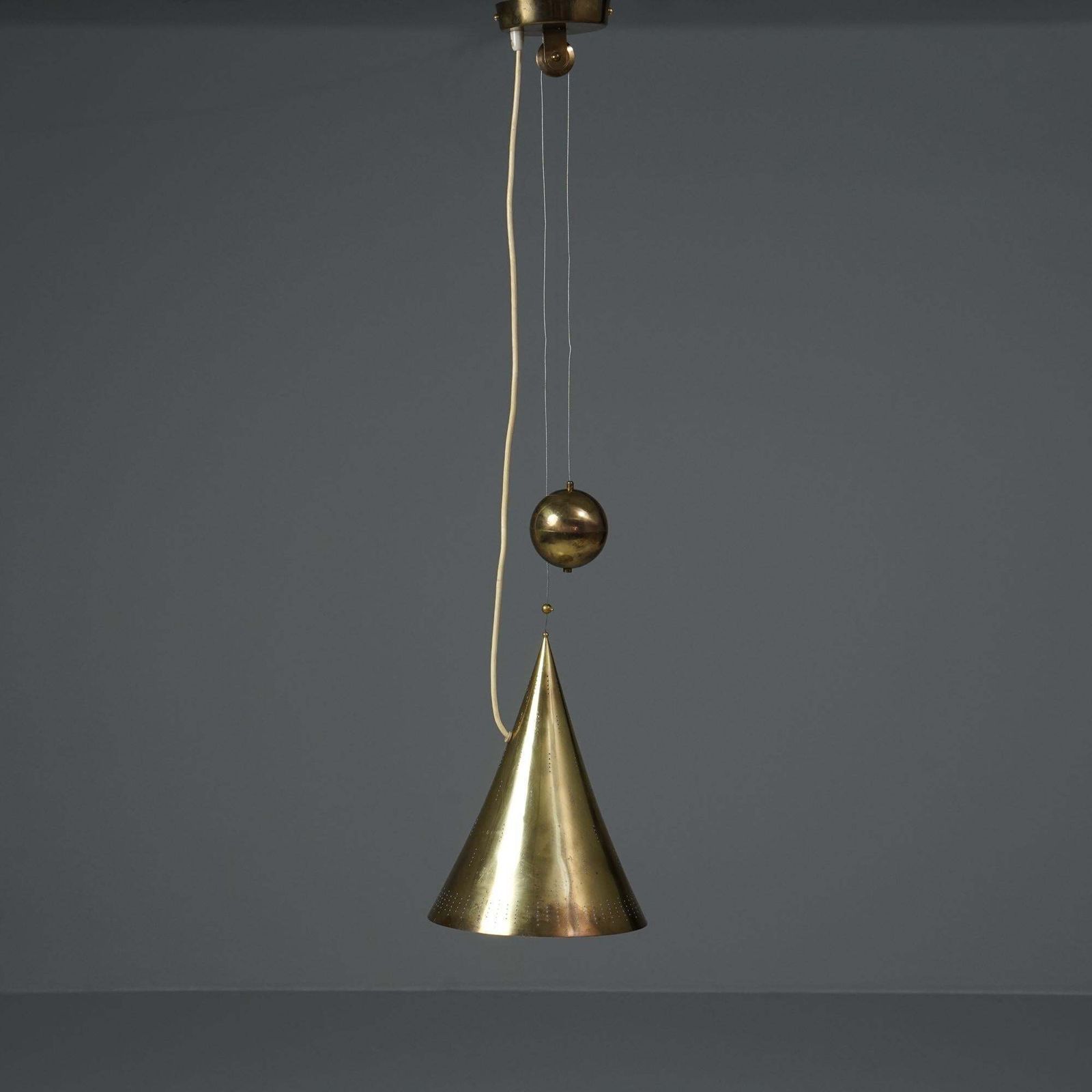 Rare Model 10220 Counterweight Pendant, Paavo Tynell, Taito Oy, 1940/1950s photo 37536.0