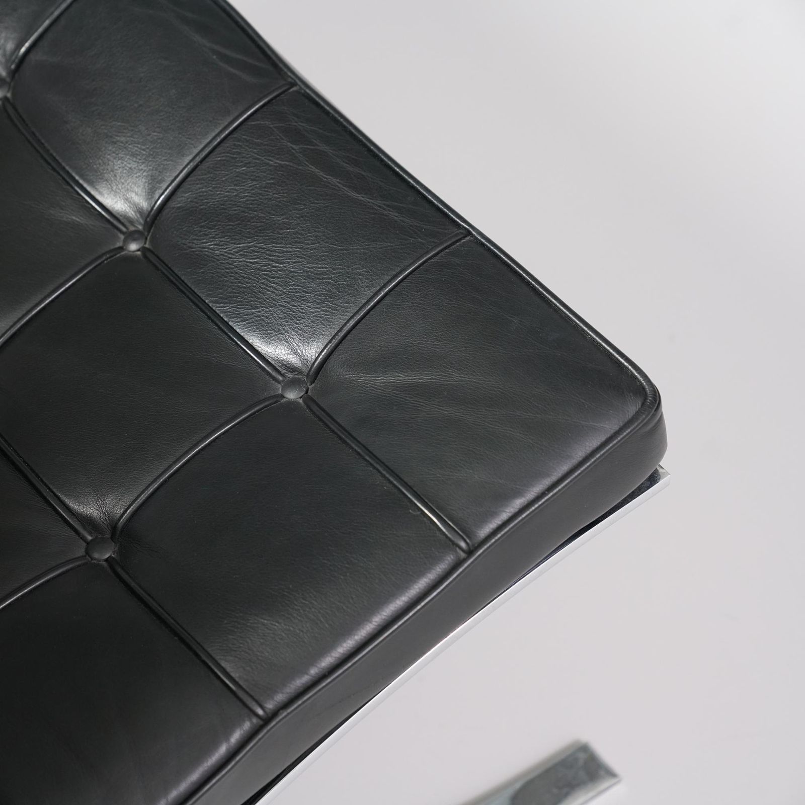 Barcelona Chairs, 8 Pieces, Ludwig Mies Van Der Rohe, Knoll, Early 2000s photo 6359.0