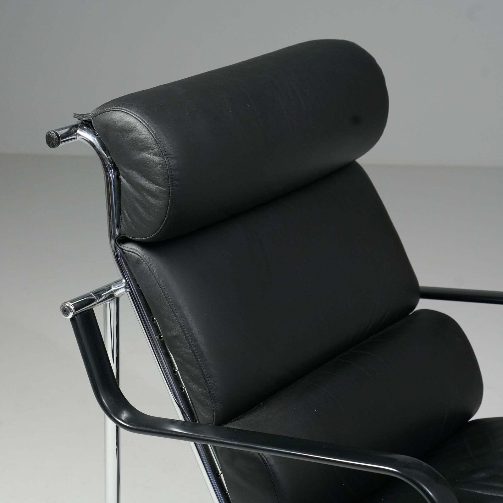 Model Remmi Armchair, Yrjö Kukkapuro, Late 20th Century photo for sale
