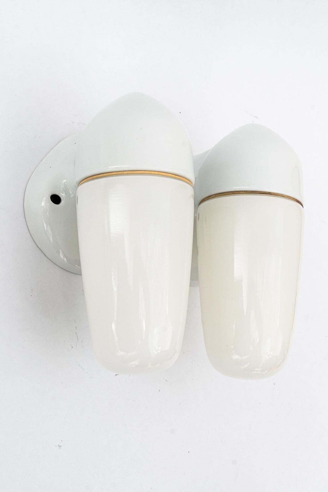 Porcelain Pair Of Wall Lights By Wilhelm Wagenfeld For Lindner, 1940s, Germany photo vintage