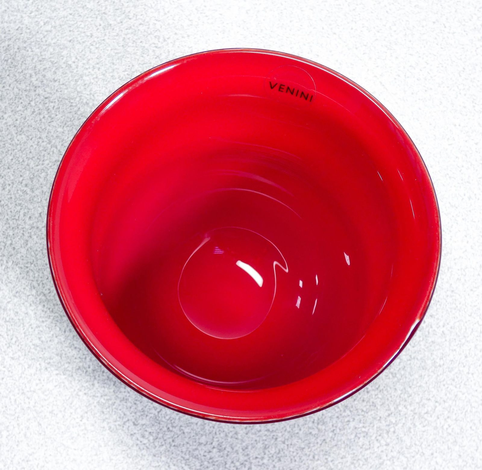Vaso, Coppa In Vetro Soffiato Opalino Venini, Versione Rossa. Italia, 2005 photo vinterior