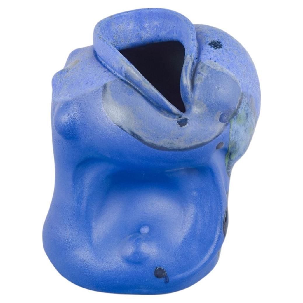 Céramique Christina Muff, artiste danoise contemporaine, en glaçure bleu roi