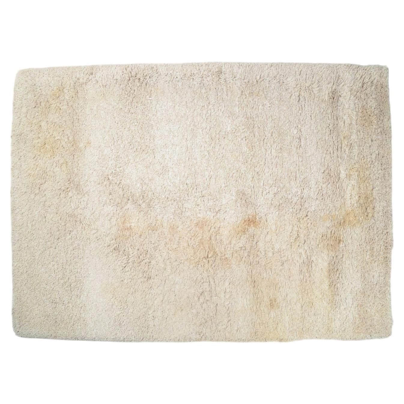 Grand tapis Rya en laine claire, designer scandinave, années 1960/70.