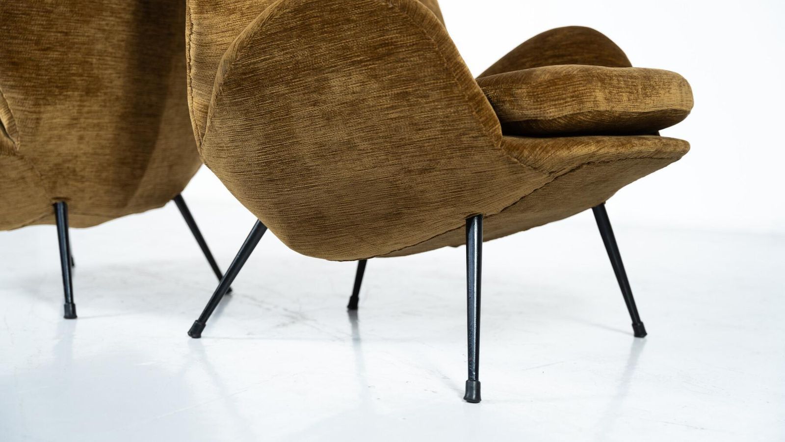 5096.0 Pair Of Armchairs, Italy, 1950s   New Velvet Upholstey photo