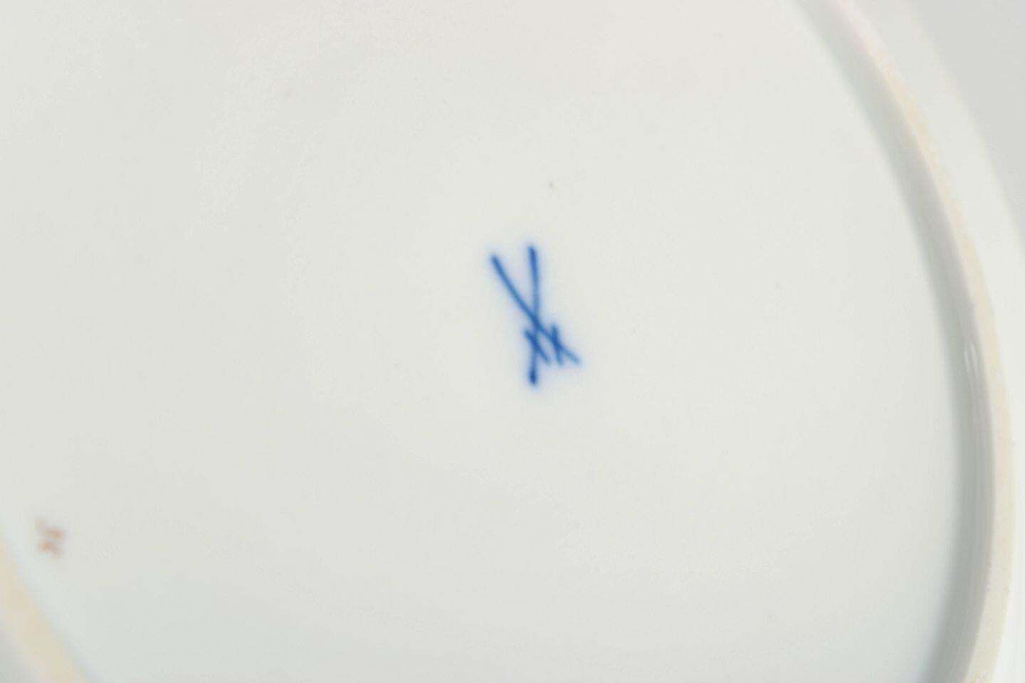 Meissen. Germany. Set Of 4 Porcelain Lunch Plates With Blue Floral Motifs. photo Home Decor