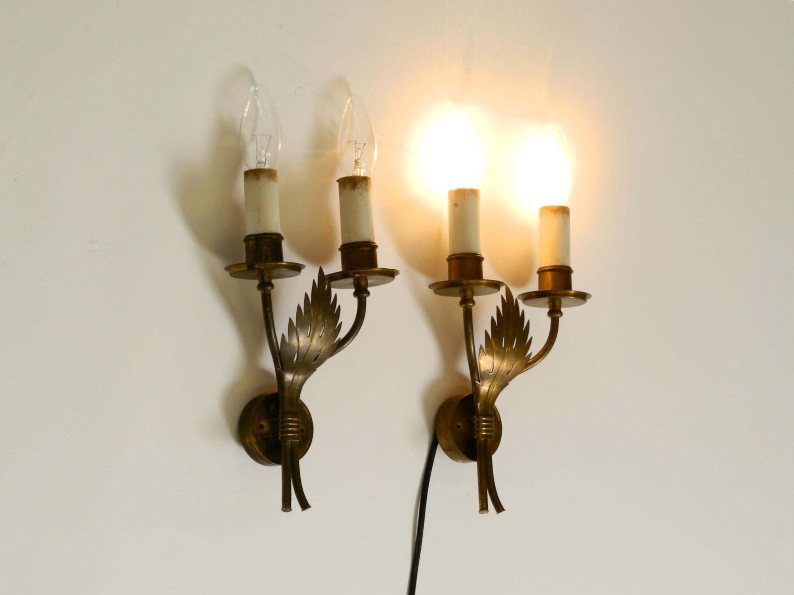 A Pair Of Rare, Mid Century Modern Brass Wall Lamps By Vereinigte Werkstätten photo 787.0