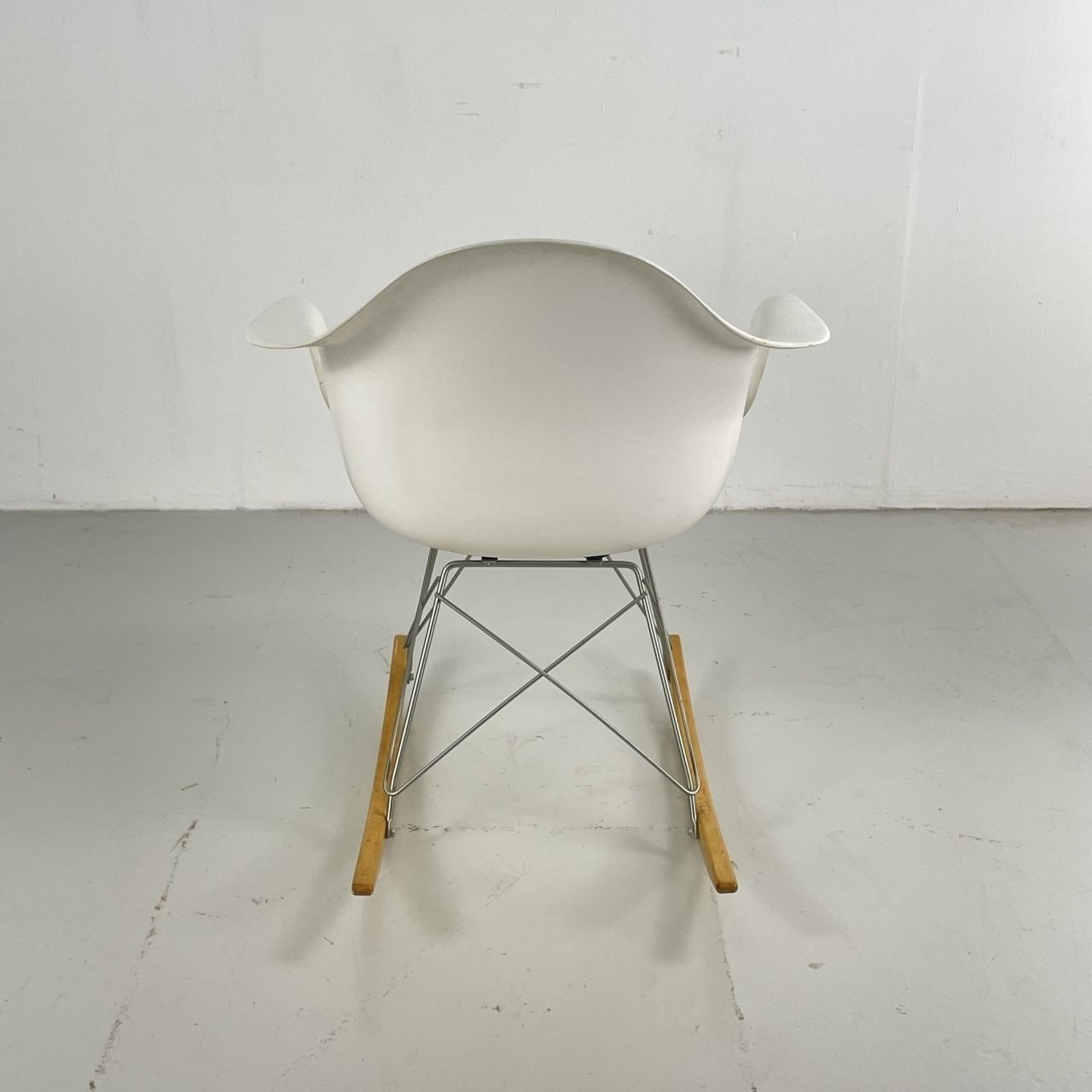 Eames Herman Miller 1950s Rar Rocking Chair In White photo buy