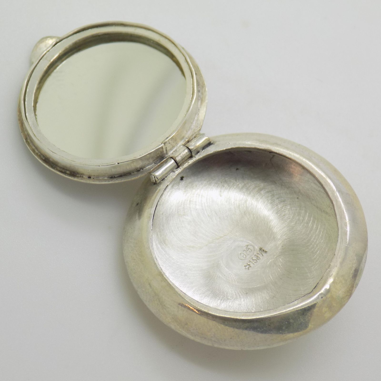 Vintage Italian Handmade Genuine Sterling Silver 925 Pill Snuff Trinket Box, 1970s photo for sale