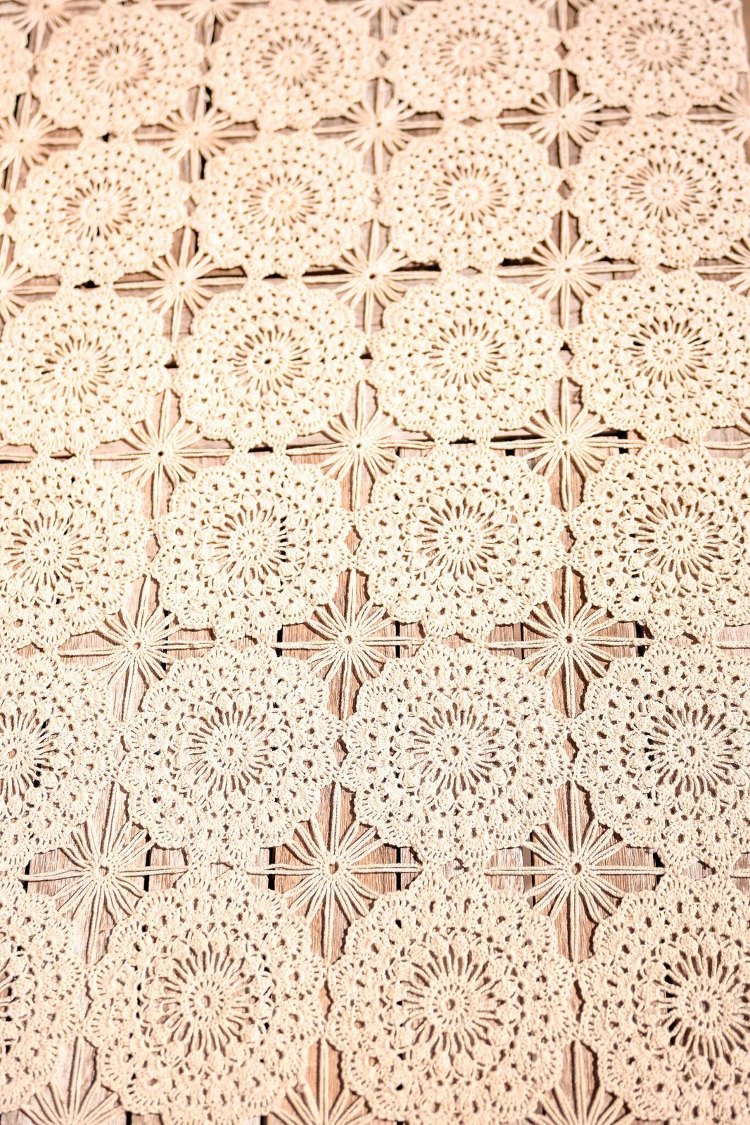Large Handmade Crochet Tablecloth Vintage Cotton Lace Floral Motif Butter White 246x290cm photo furniture