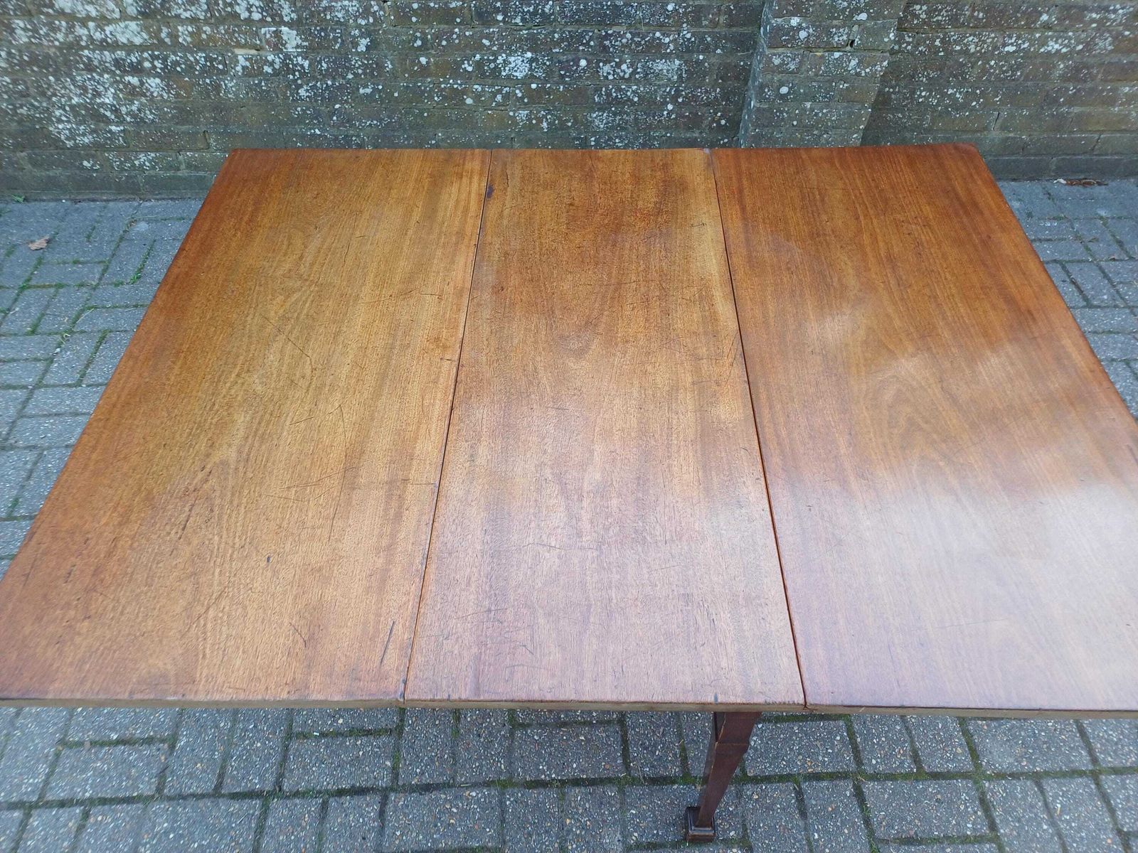 675.0 Massive Antique 19th Century Mahogany Gate Leg Dining Table C.1850 Georgian Style Drop Leaf Table Free Hand Delivery photo