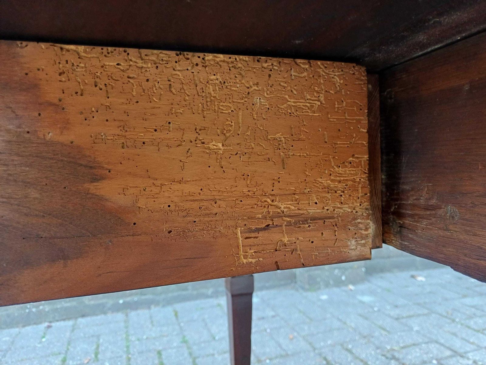 photo vintage Massive Antique 19th Century Mahogany Gate Leg Dining Table C.1850 Georgian Style Drop Leaf Table Free Hand Delivery