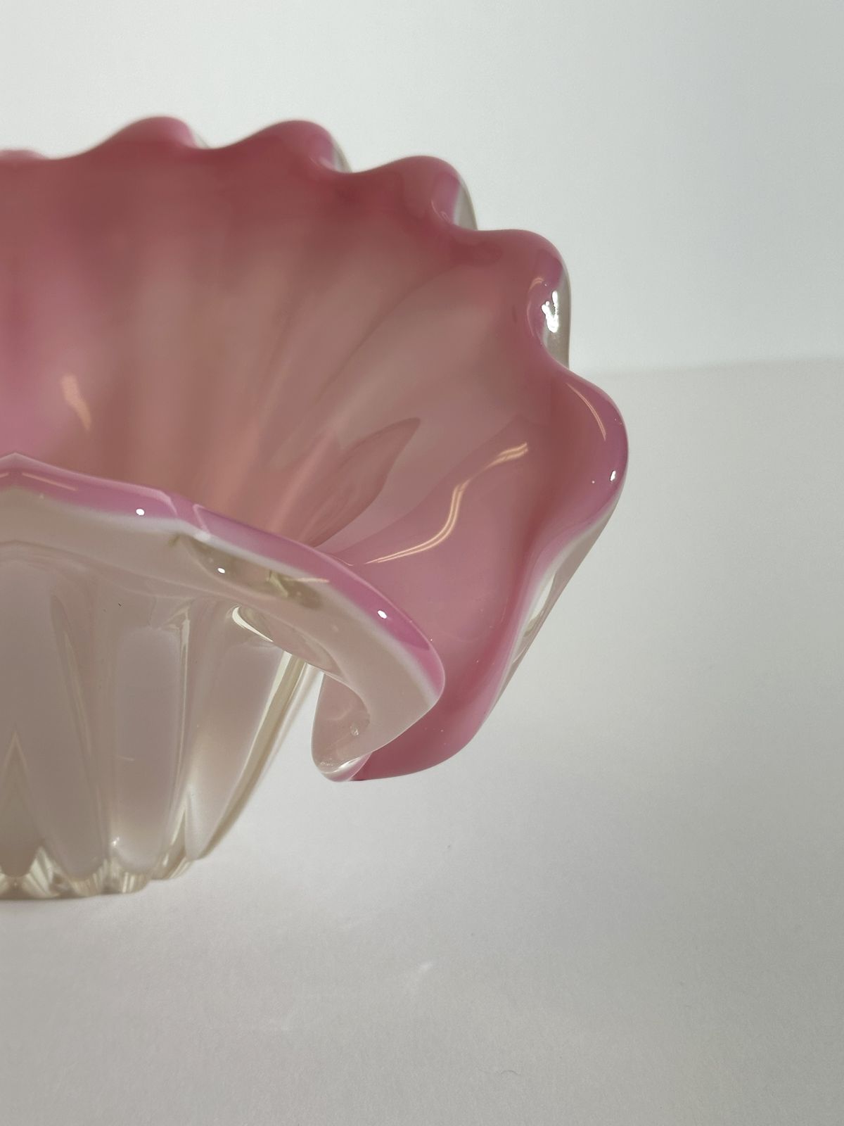 Archimede Seguso Murano Glass Bowl, Pink Alabastro Clam Shell, 1960s photo Home Decor