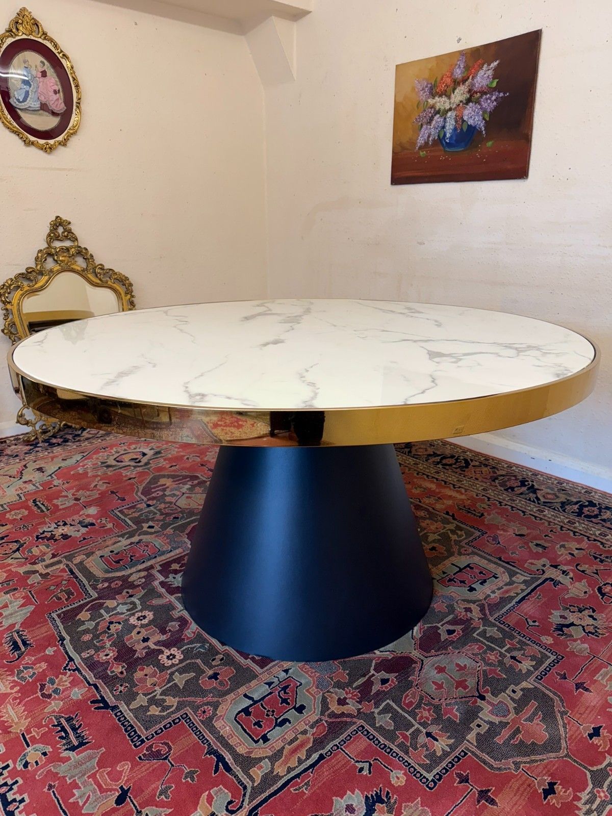 photo furniture Mid Century Modern Circular Marble Top Dining Table Circa 1960