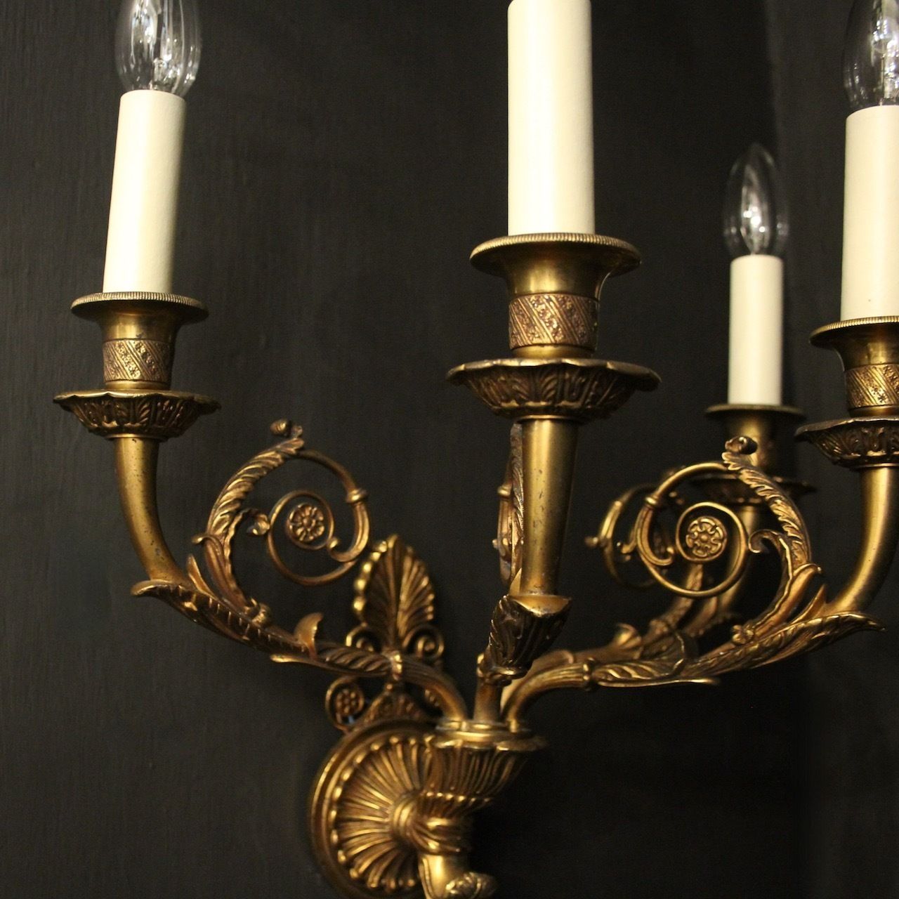 French Single Bronze Antique Wall Sconce photo vinterior