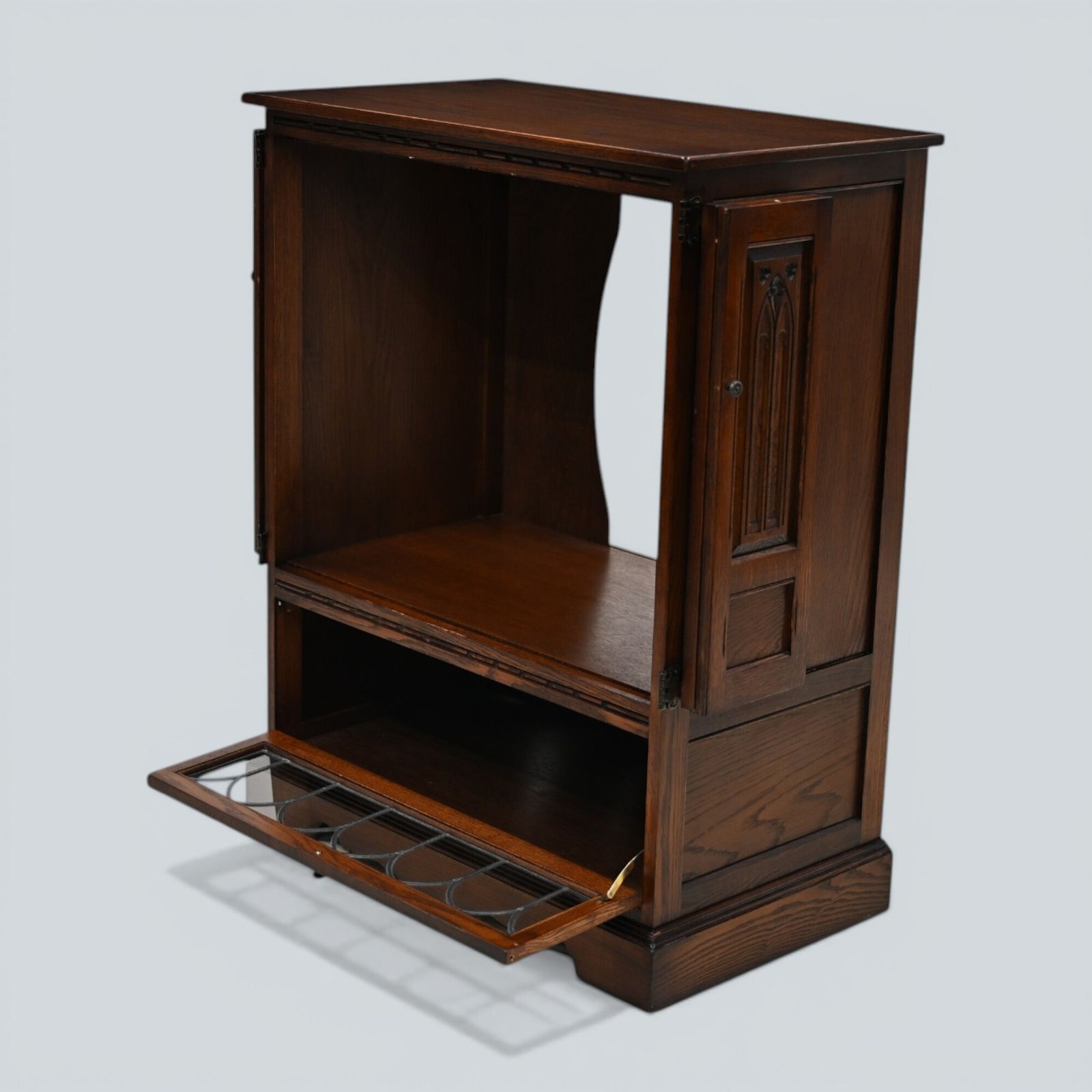 Furniture Old Charm Tv Video Cabinet Warwick Range Tudor Brown Model 2317 Free Uk Delivery photo