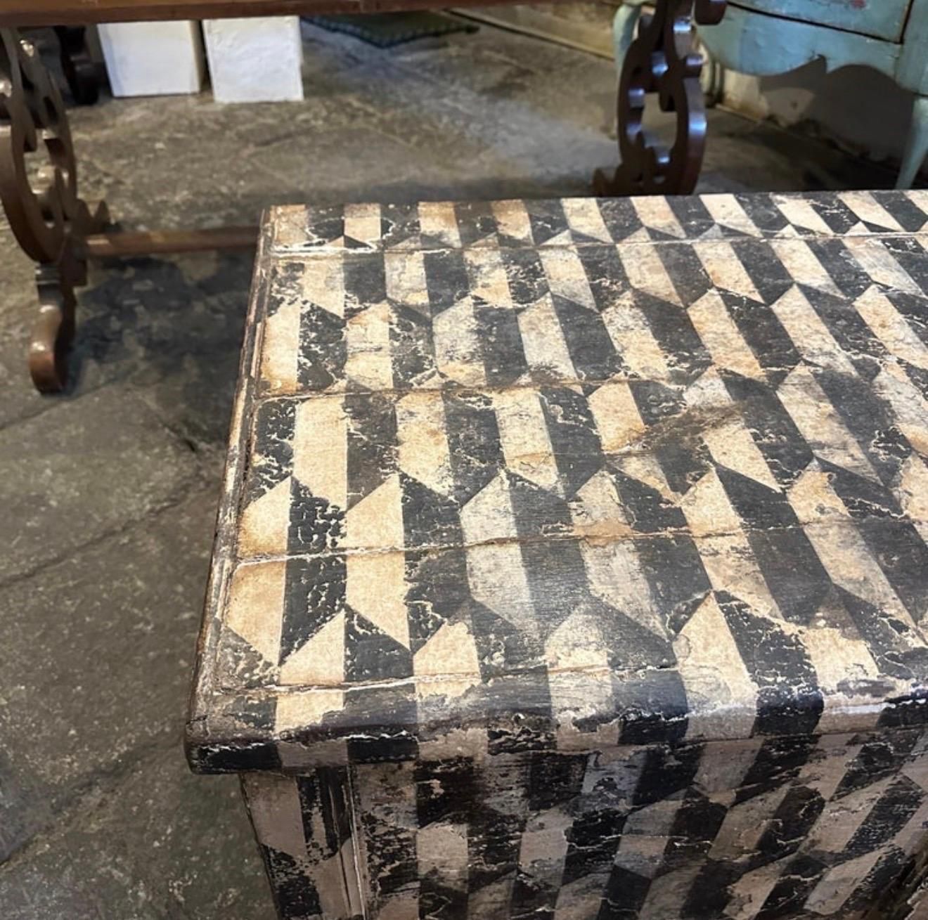 Late 19th Century Black And White Lacquered Wood Florentine Blanket Chest photo 2913.0