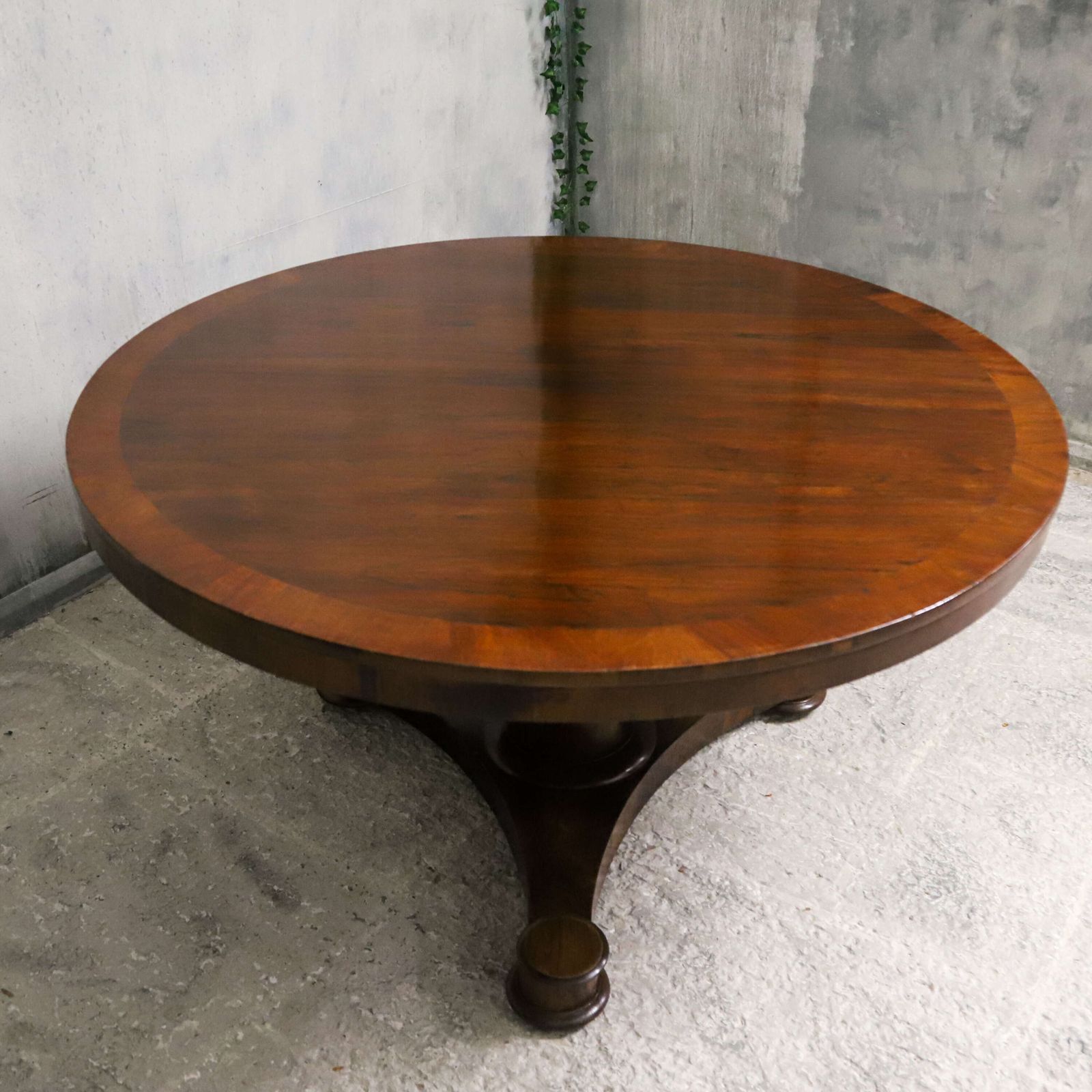 William IV Rosewood Tilt‑Top Dining/Centre Table With Yew Wood Crossbanding, C.1830–37 photo furniture