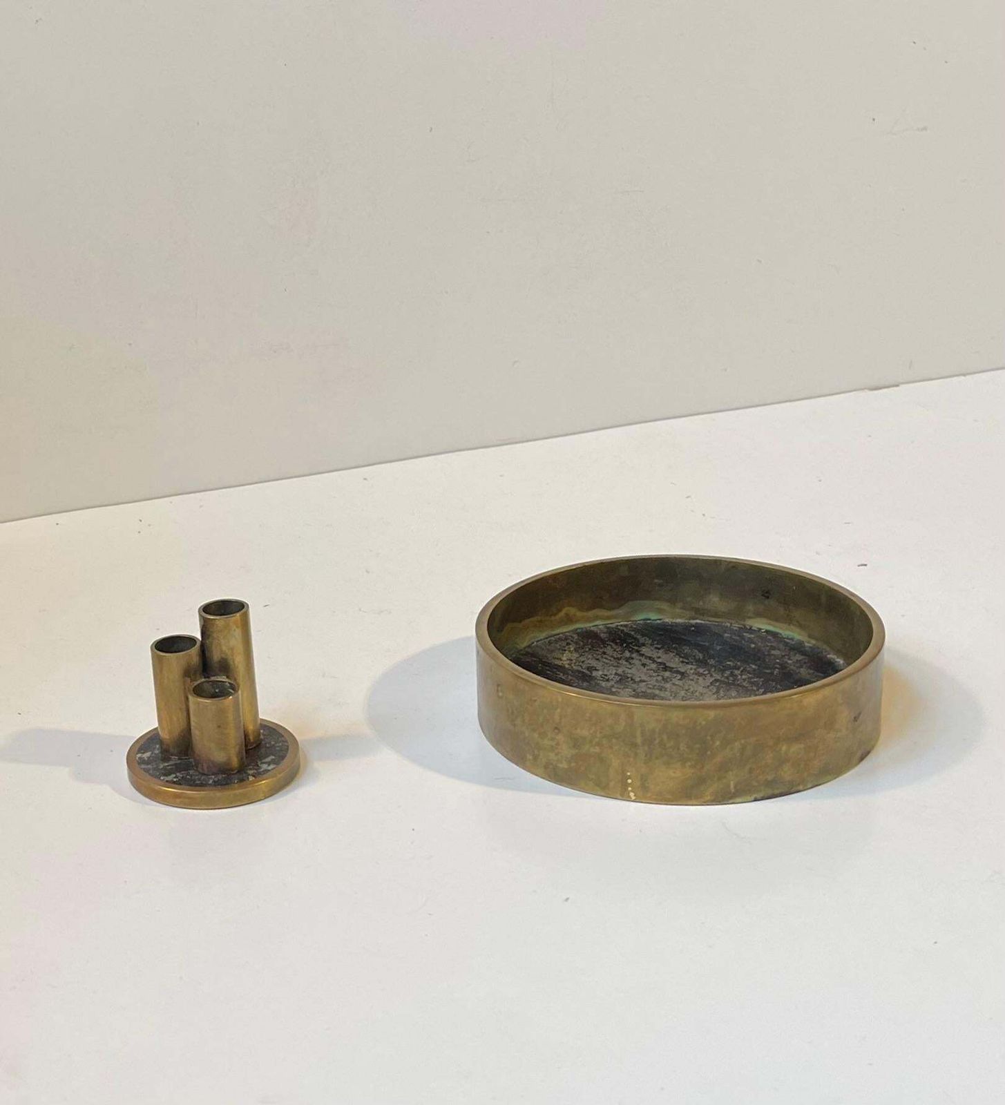 Midcentury Natural Stone & Brass Pen Holder & Ashtray By Saulo Norway, 1960s photo vinterior