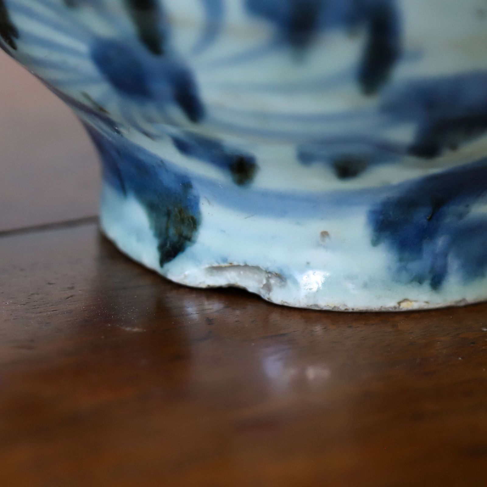 Ming Dynasty Swatow/Zhangzhou Blue & White Porcelain Vase, 16th 17th Century photo vinterior
