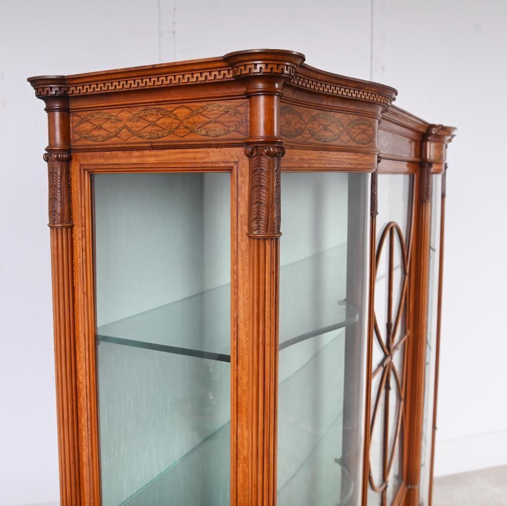 photo vinterior Victorian Satinwood Display Cabinet Edwards And Roberts Circa 1880