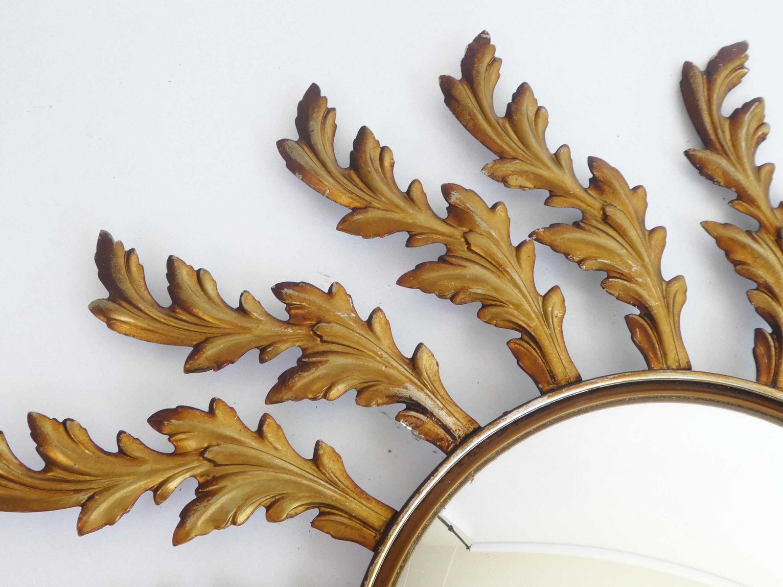 Mid Century Metal Sunburst Convex Mirror, Hollywood Regency Wall Mirror photo vintage