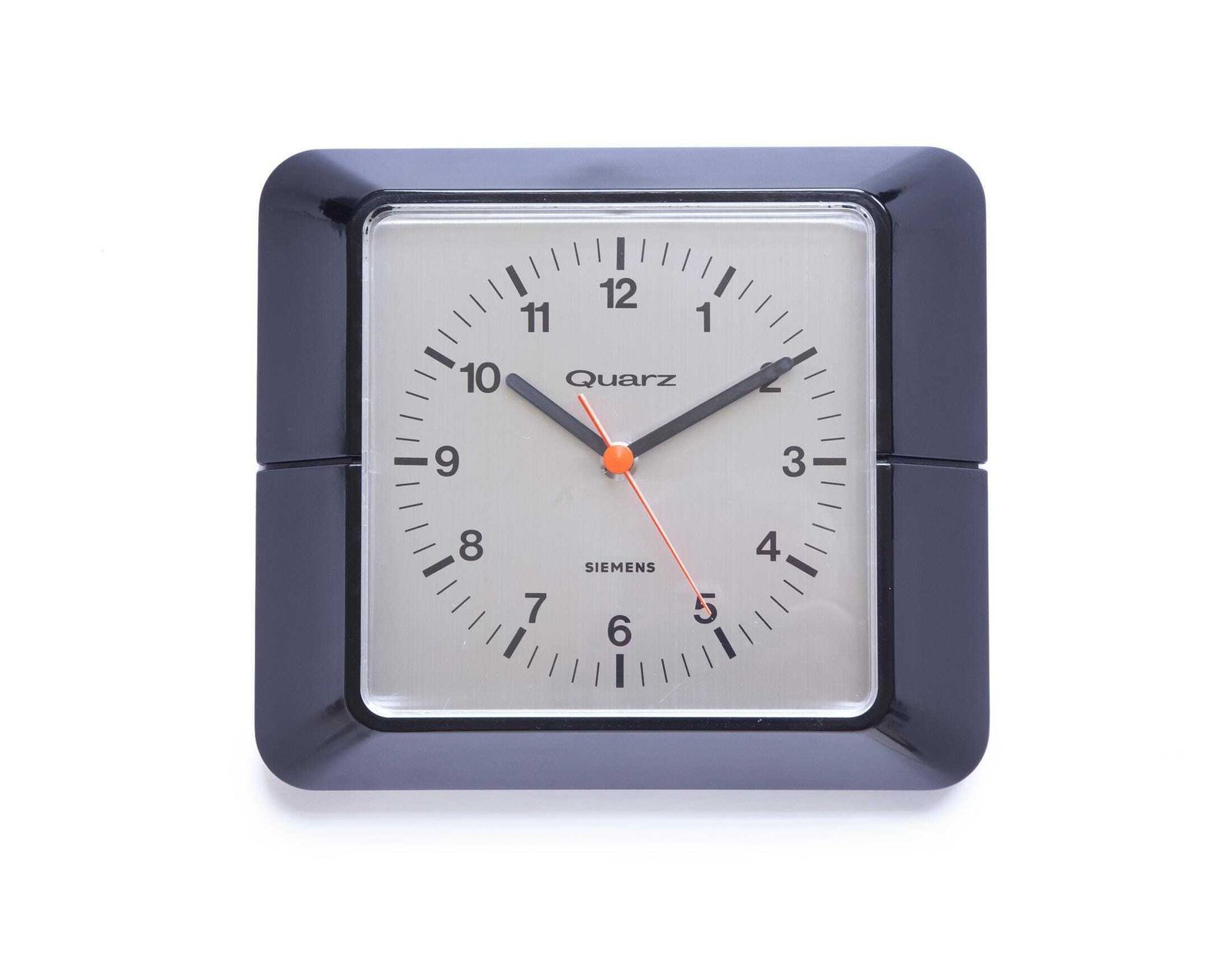 Space Age Siemens Wall Clock   Germany Panton Pop Mid Century Atomic Plastic 1970s 1980s Quartz