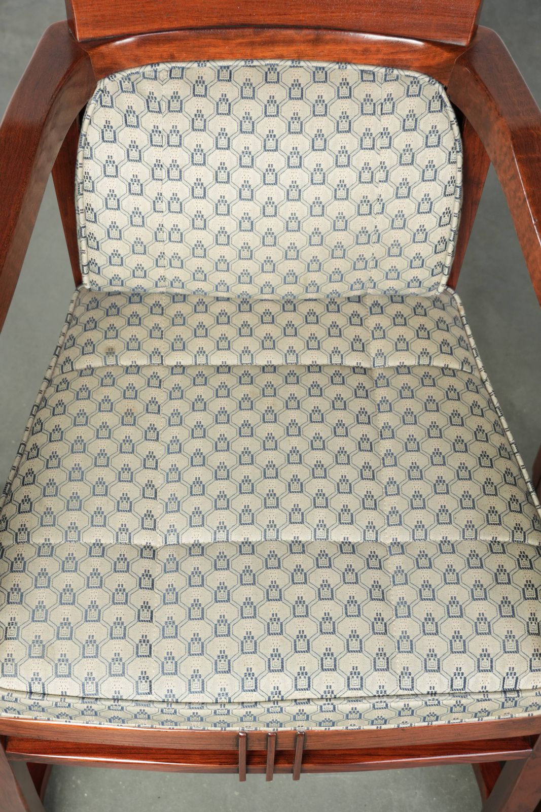 Art Deco Eetkamerstoelen Van Schuitema Uit De Decoforma Serie – In Zeer Goede Staat Met Luxe Stoffen Bekleding. photo buy