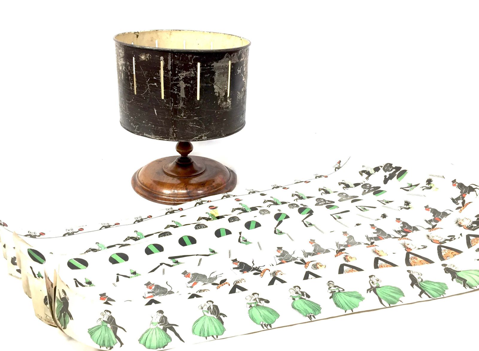 Antique Victorian Zoetrope / Wheel Of Life With Viewing Image Strips. C.1870