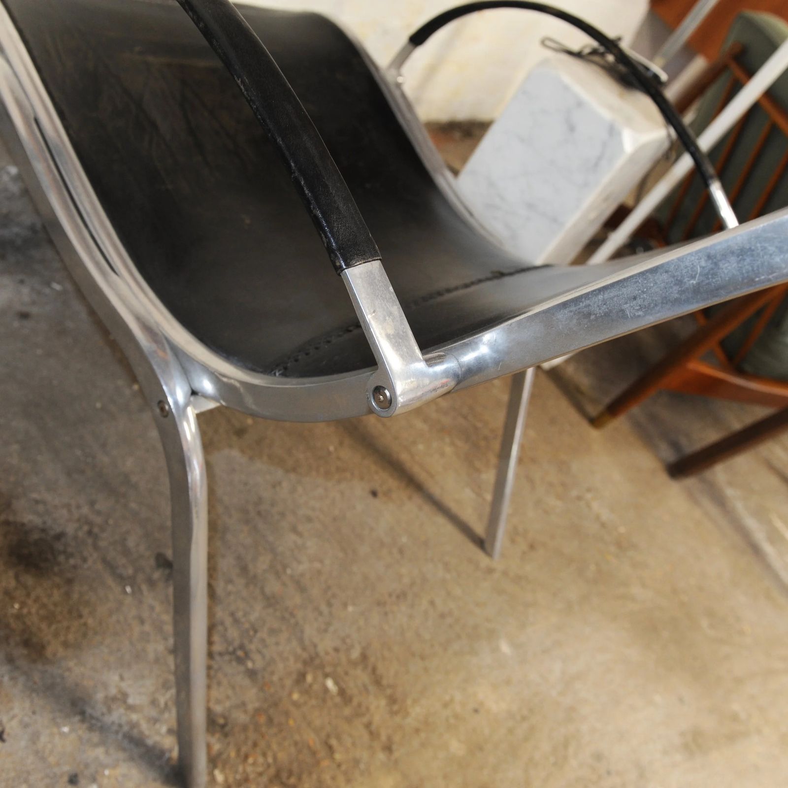 Pair Of Mid Century Leather And Aluminium Lounge Chairs By Rudolf Szedleczky, 1970s photo vinterior