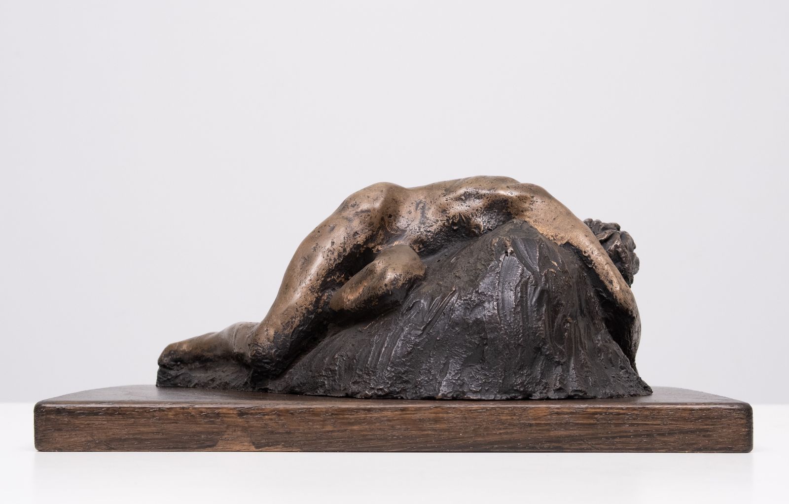 Naar Auguste Rodin 'The Danaide', Gepatineerd Brons, Later Gegoten photo furniture