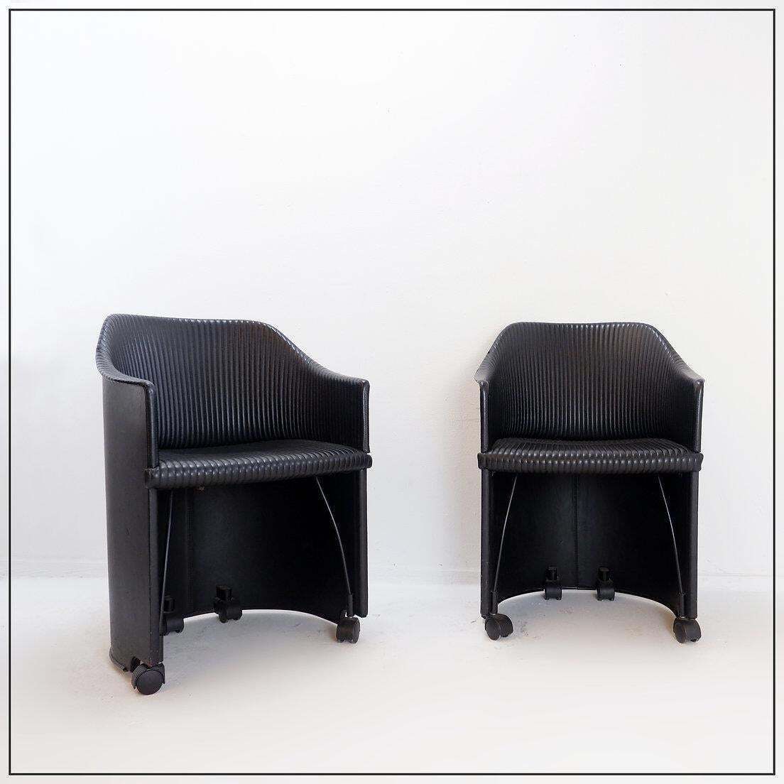 Pair Of Artona Armchairs In Black Leather By Afra And Tobia Scarpa For Maxalto photo 3146.0