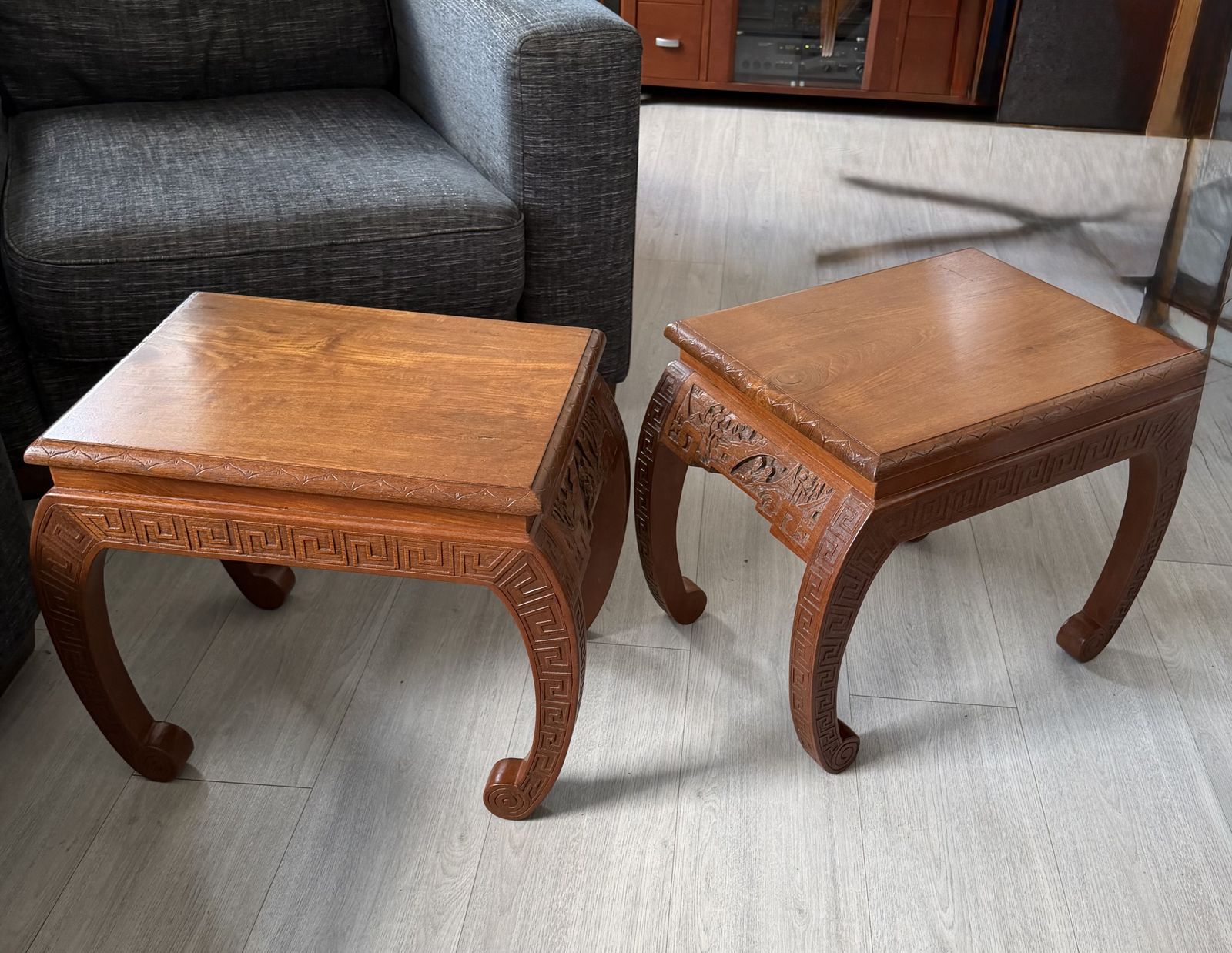 photo vinterior Pair Of Mid Century Hand Carved Chinoiserie Side Tables   Chow Style