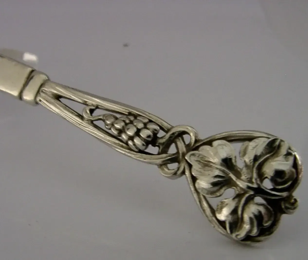 Heavy 78g Liberty & Co Arts & Crafts Sterling Silver Pastry Cake Server 1924 photo for sale