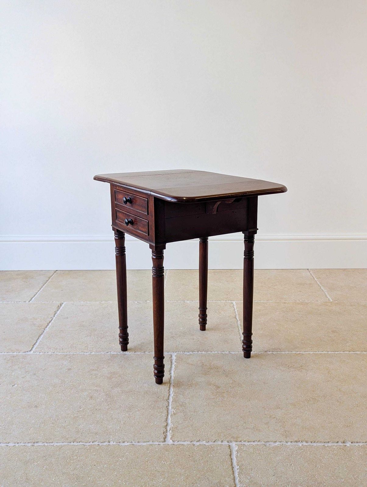 photo vintage Antique Early Victorian Mahogany Pembroke Work Table C.1850