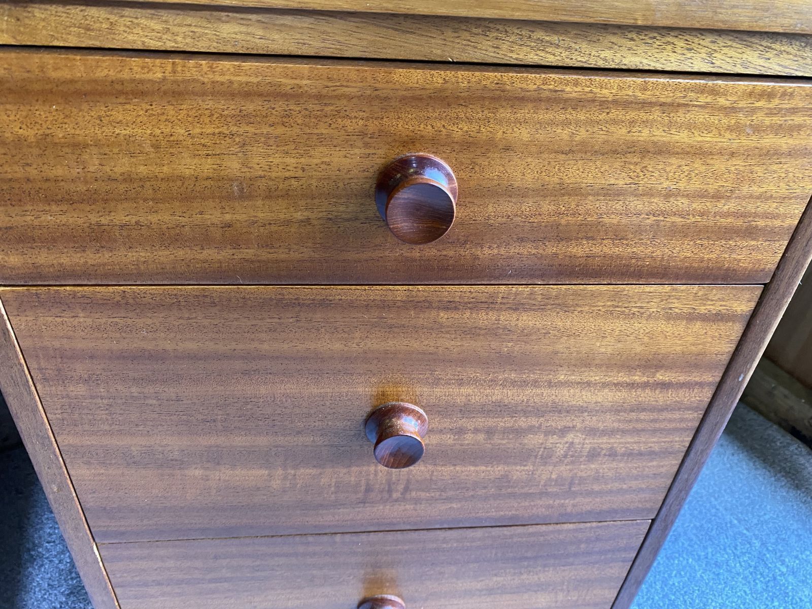 photo furniture Mid Century Teak Bedroom Set With Chest Of Drawers Etc 1960s