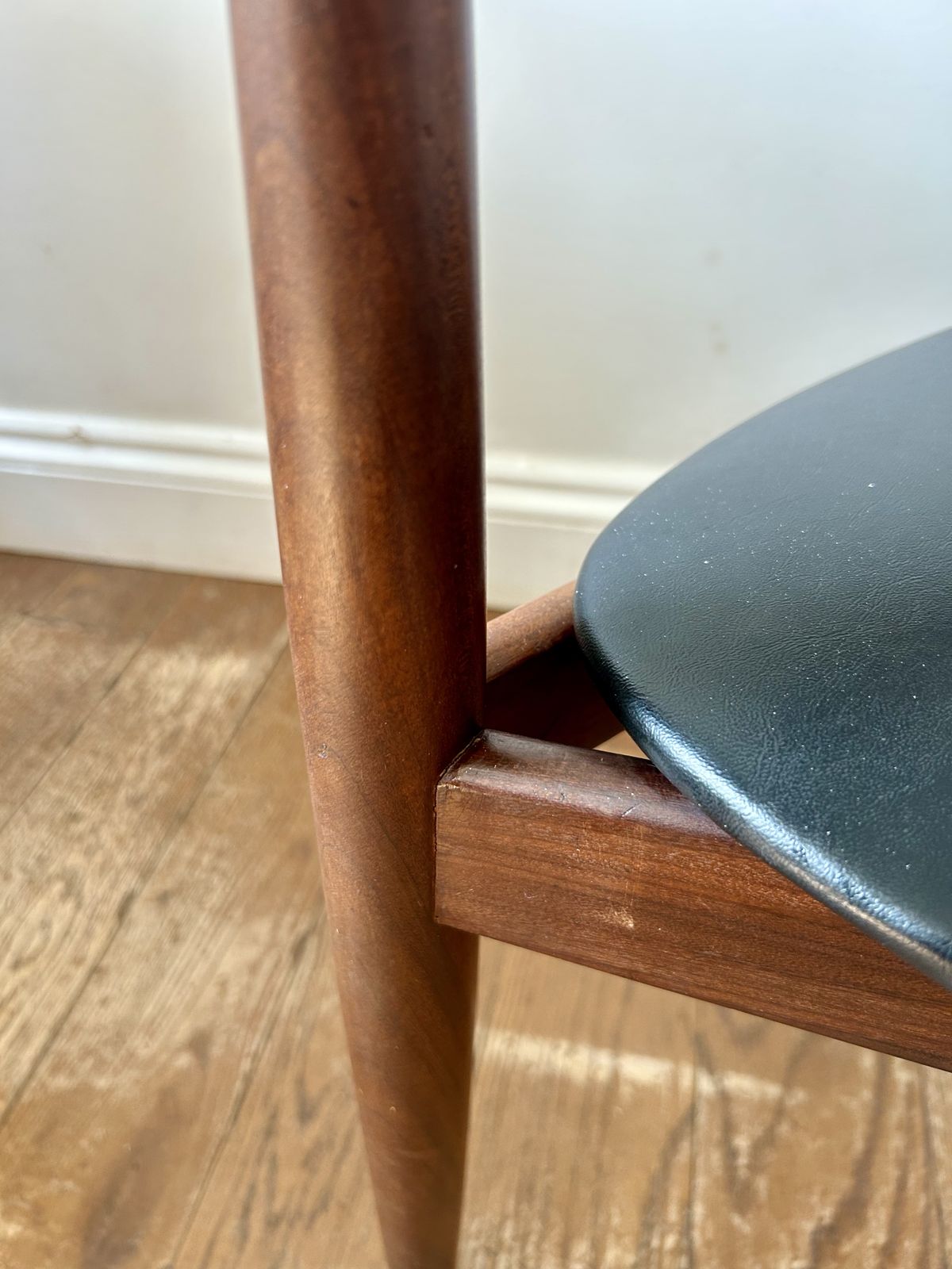 4 Vintage Mid Century Hans Olsen Chairs By Frem Rojle, Denmark photo 660.0
