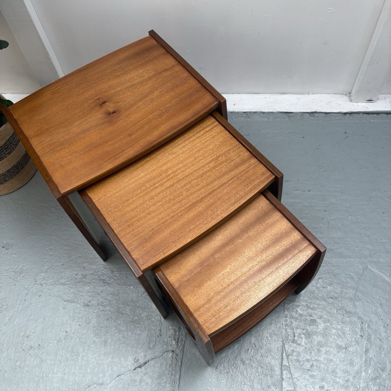 Mid Century Stonehill Space âge Set Of Nesting Tables 1970's photo Furniture