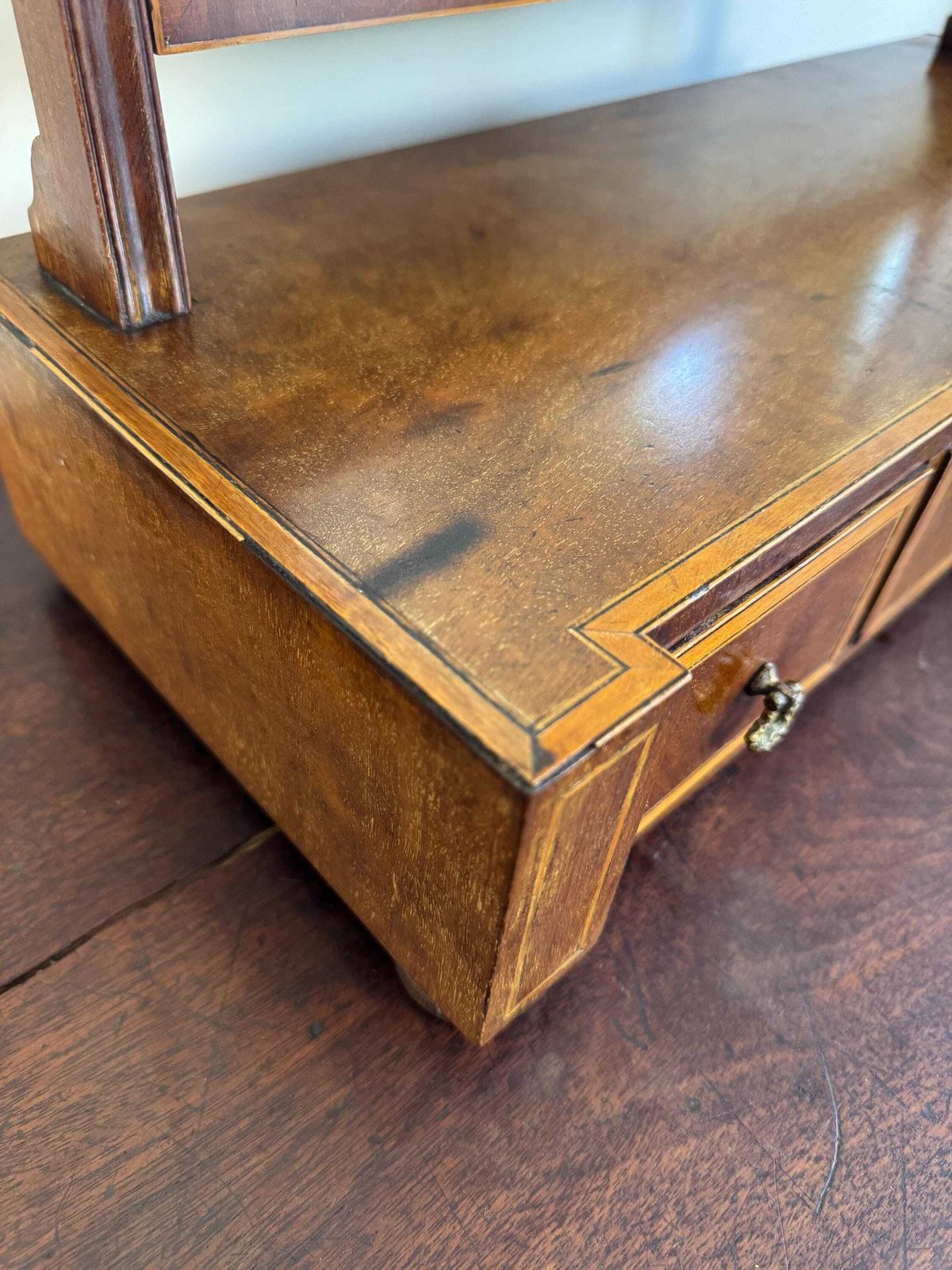 photo furniture Antique Wooden Vanity Mirror With Storage Drawers, Tabletop Dressing Desk Mirror
