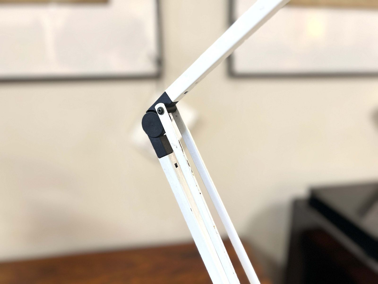 Anglepoise Model 90, White Mid Century Adjustable Desk Lamp photo Lighting