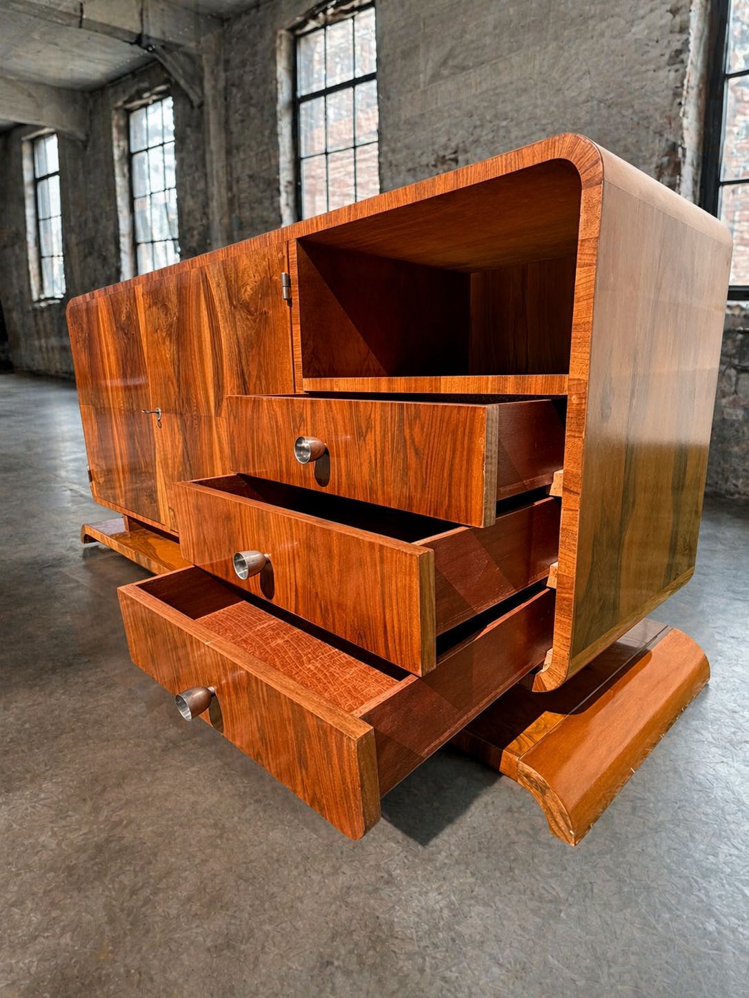 Art Deco Walnoten Dressoir / Kast, Jaren 1930–1940, Midden Europa photo furniture