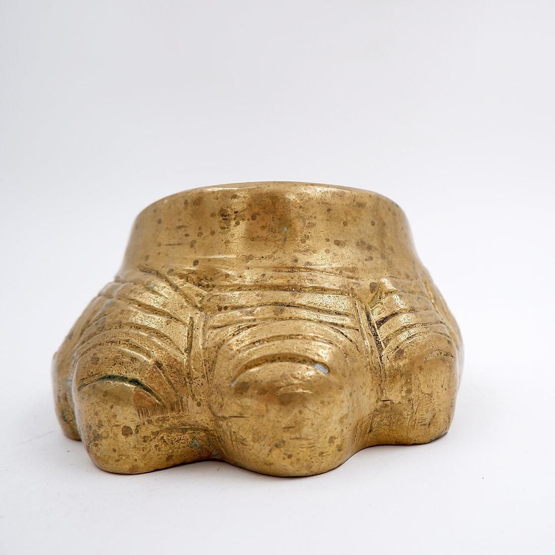 Gilded Bronze Elephant Foot Ashtray In Style Of Nucci Valsecchi, 1970s photo vinterior