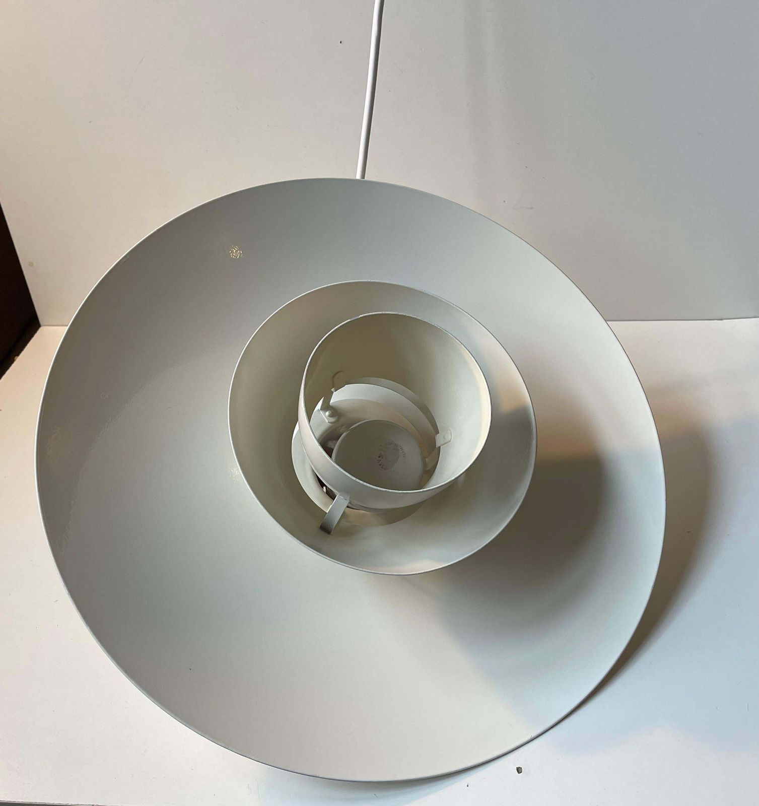 Vintage Cream White Ph4 / 3 Pendant Lamp By Poul Henningsen For Louis Poulsen photo vintage