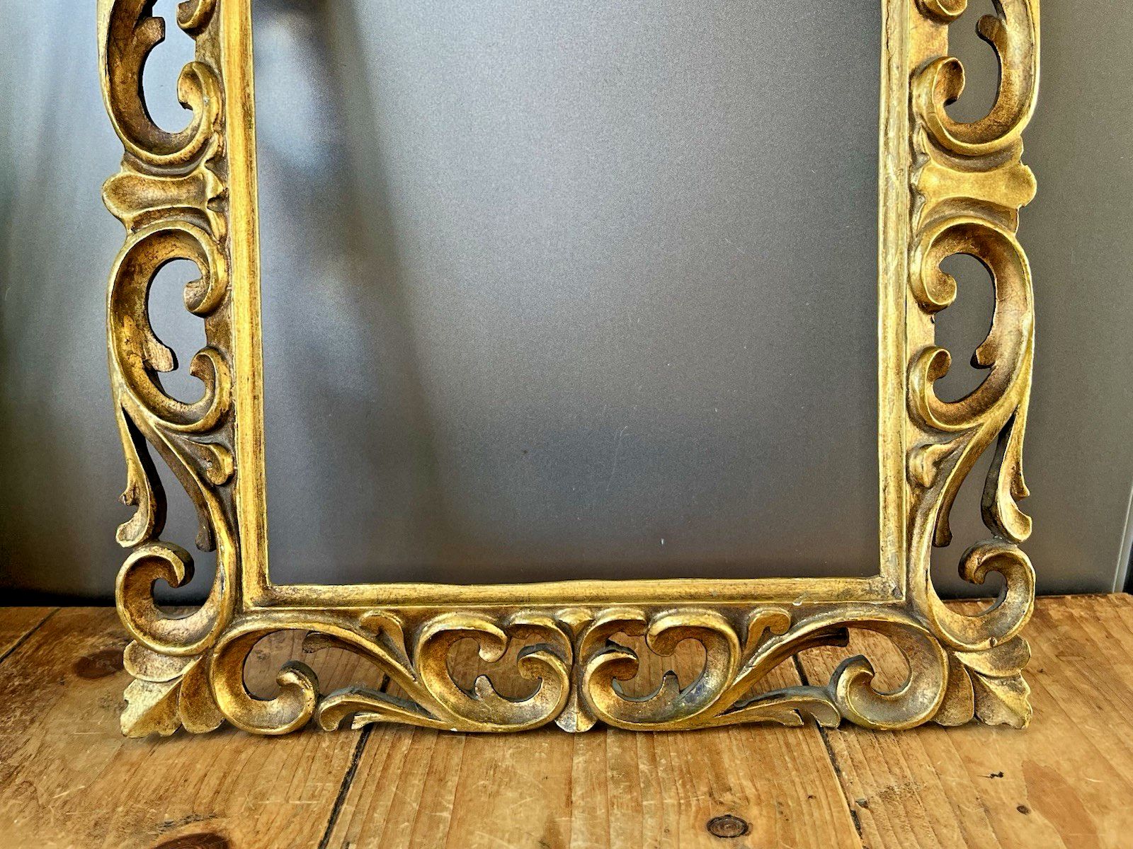 photo furniture Superb Italian Ornate Giltwood Rococo Frame For Antique Picture Painting Mirror