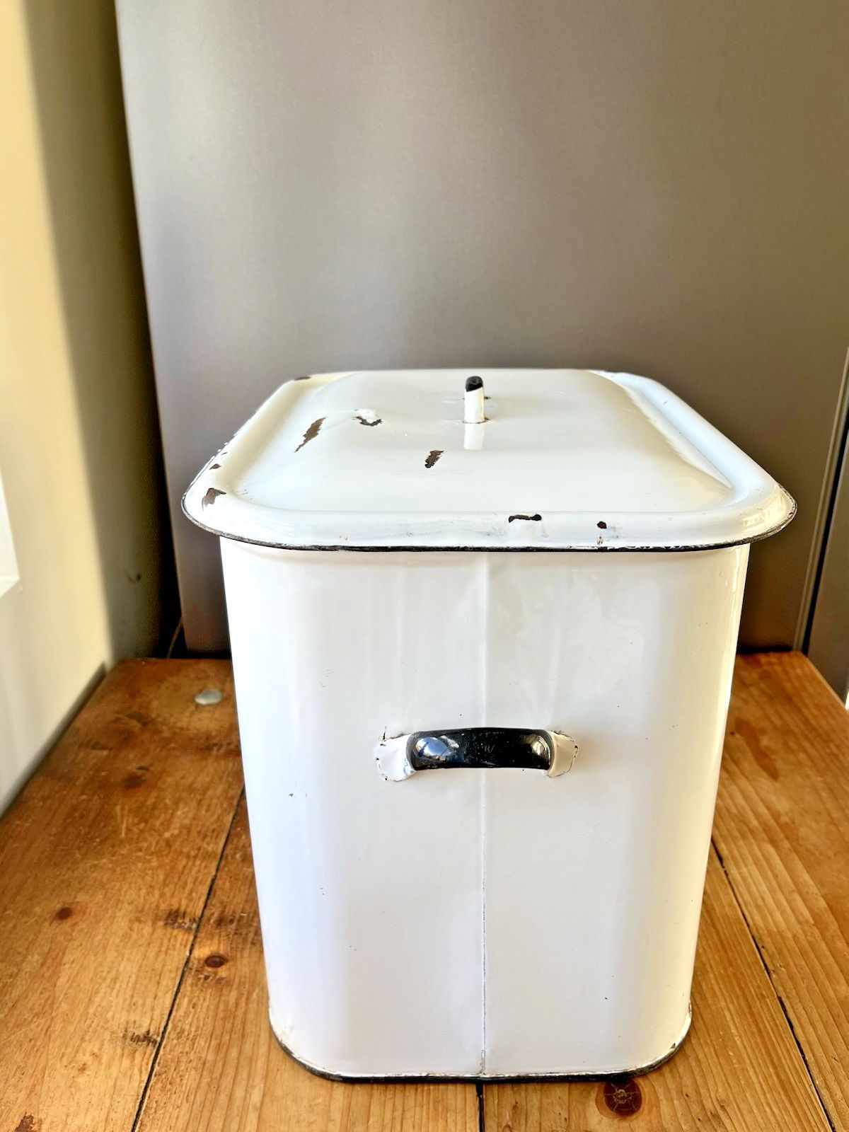 Large Antique Enamel Bread Bin Storage Container Bakery Vintage Kitchen Display photo buy